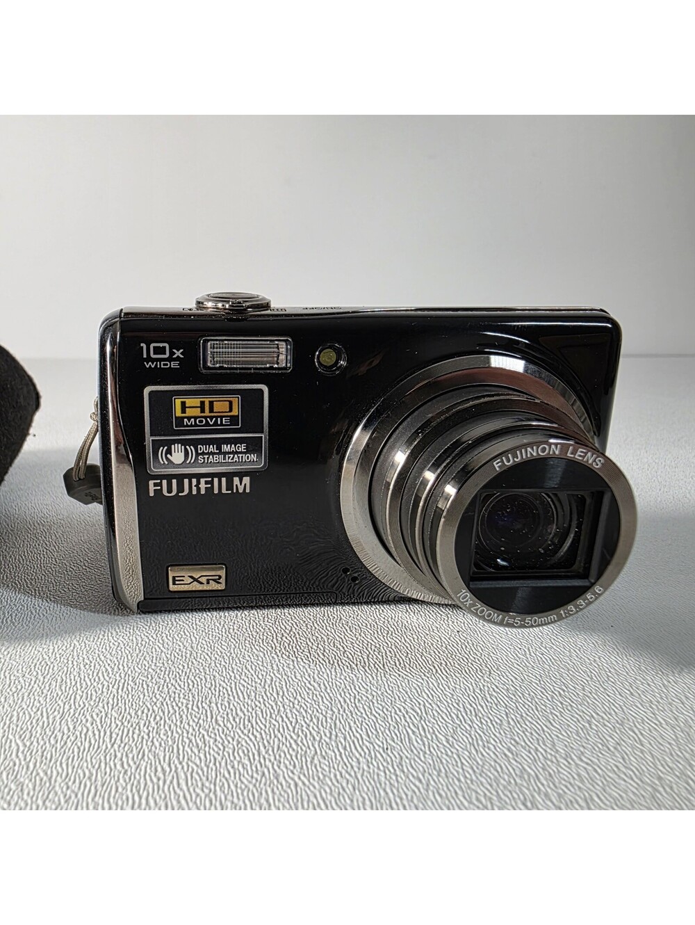 FUJIFILM FinePix F80EXR Black Compact Digital Camera Tested Working w/Battery SD